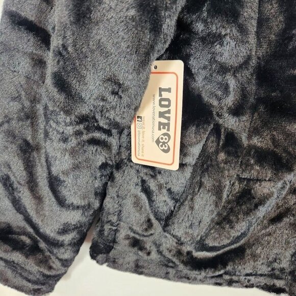 Love83 Faux Fur Jacket in Black - Size Medium - Picture 6 of 9